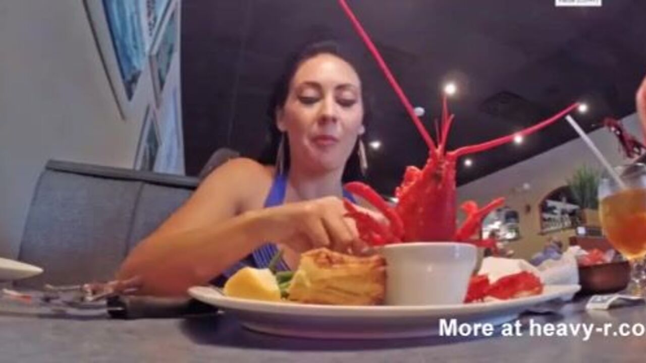 Naughty date surprises her scatporn with a public dinner & ends up in a sticky mess