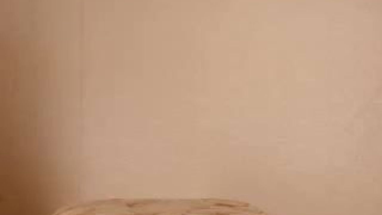 Watch this skinny slut get down and dirty in a scat video