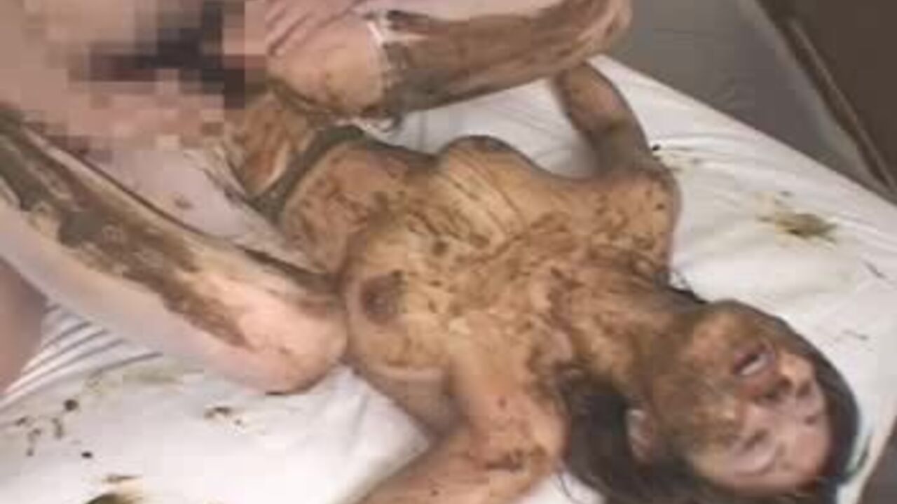 Get up close and personal with the scat girls and their dirty secrets!