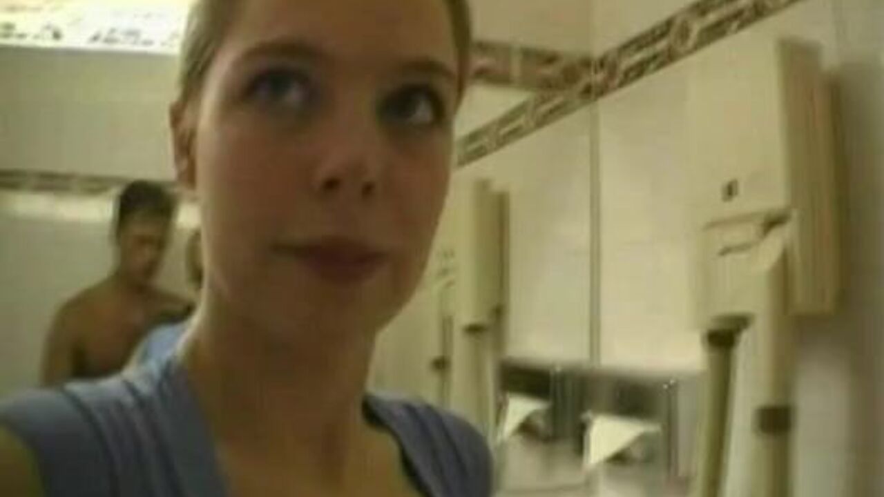 Kelly Stafford's dirty sex tape with a scatty babe