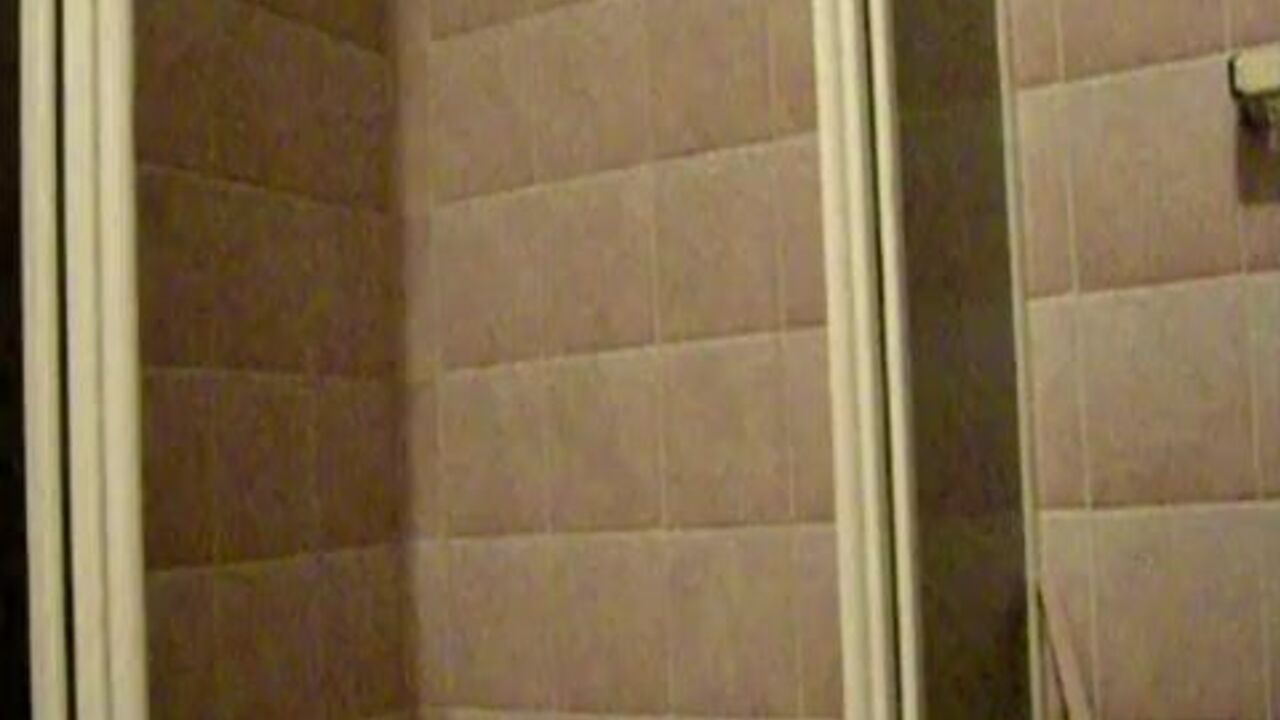 Wet and wild: Watch a scat-filled shower with a hot scat girl