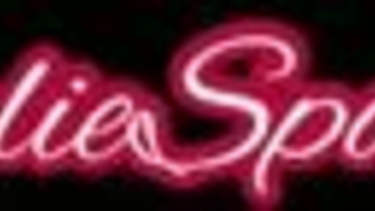 Watch these kinky scat girls get off with some kinky scat action