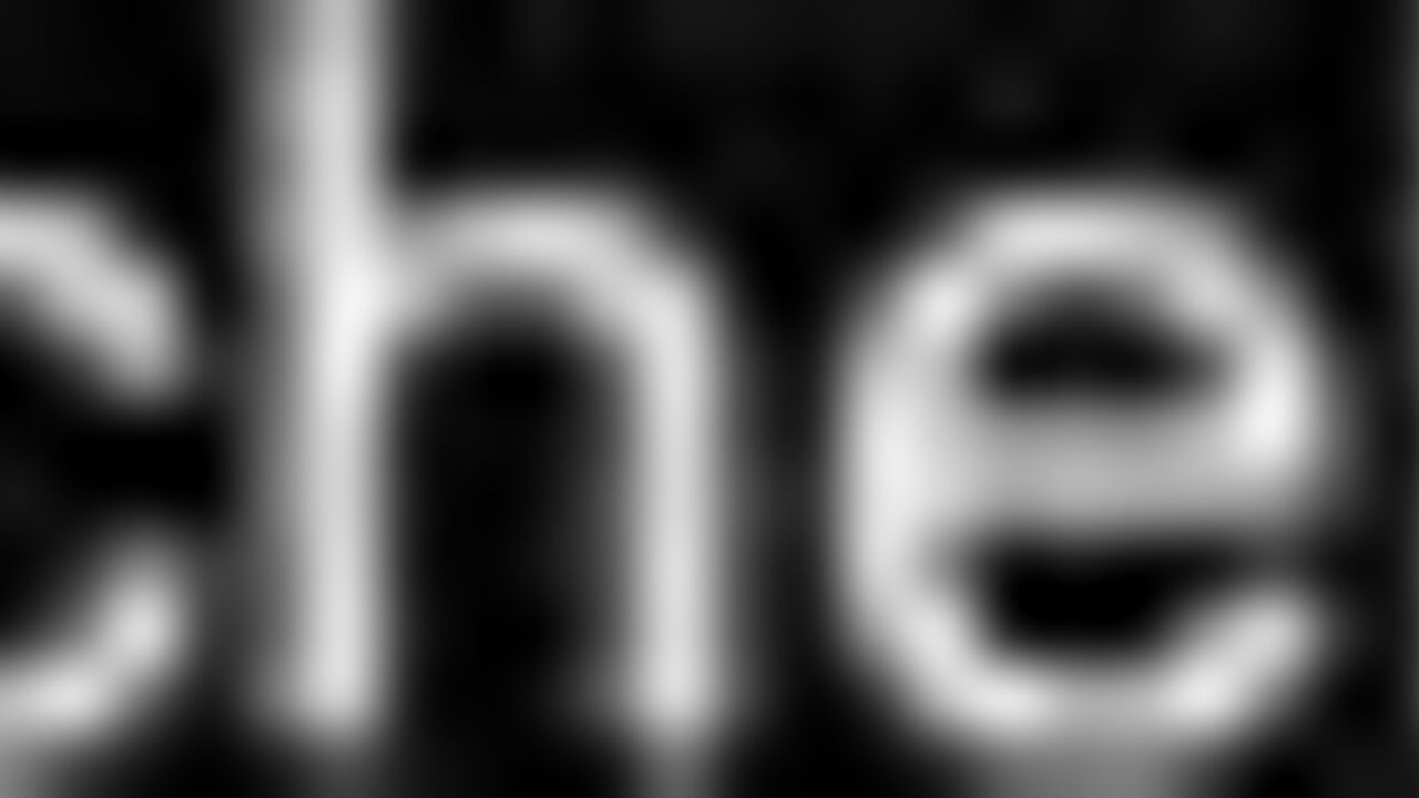 LR2's Hot Lunch: A Scat Slave's Shitting, Pooped & Scatting Adventure