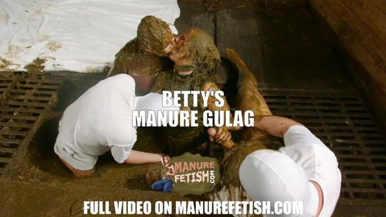 Betty's Gangbang in Cowshit: Betty Manure & her scat slave get their butts filled with mud