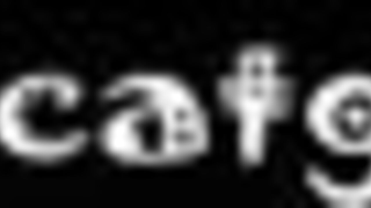 Thick scat compilation of scat porn featuring a thick, filthy girl who loves to pooped!