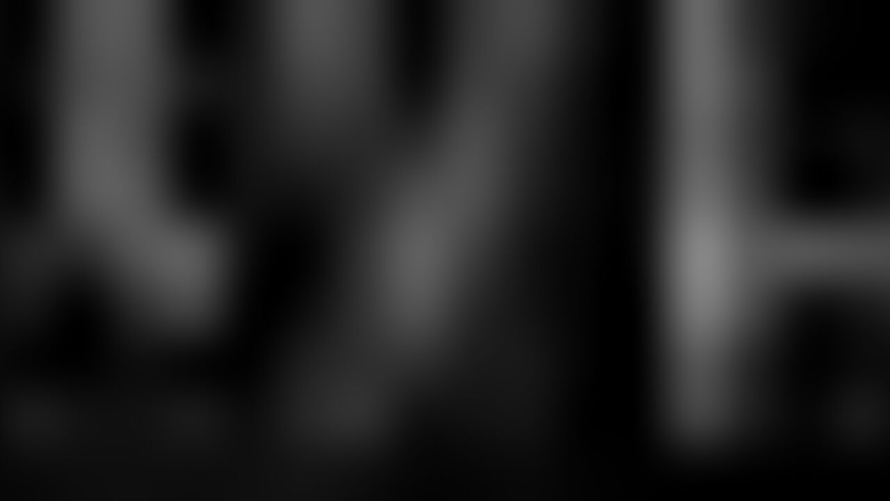 Watch this scat porn video of a filthy pornstar getting her panties pooped