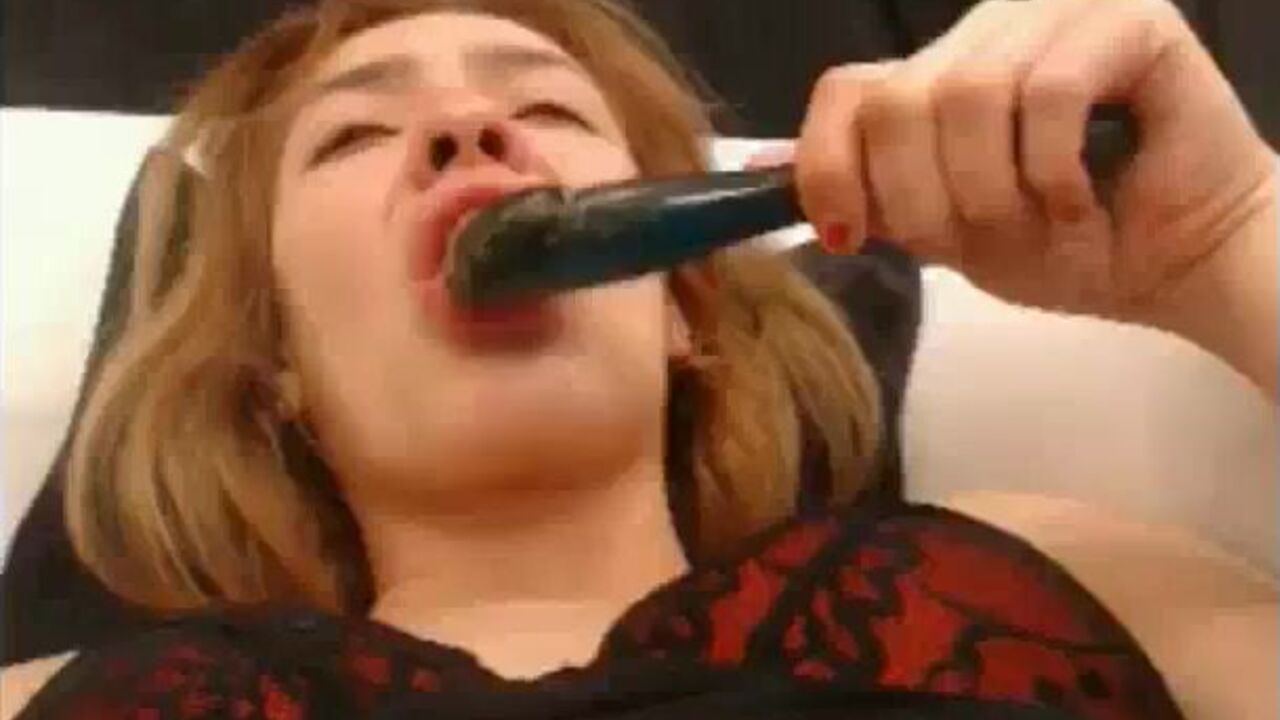 Watch this kinky scat pornstar get her taste buds satisfied