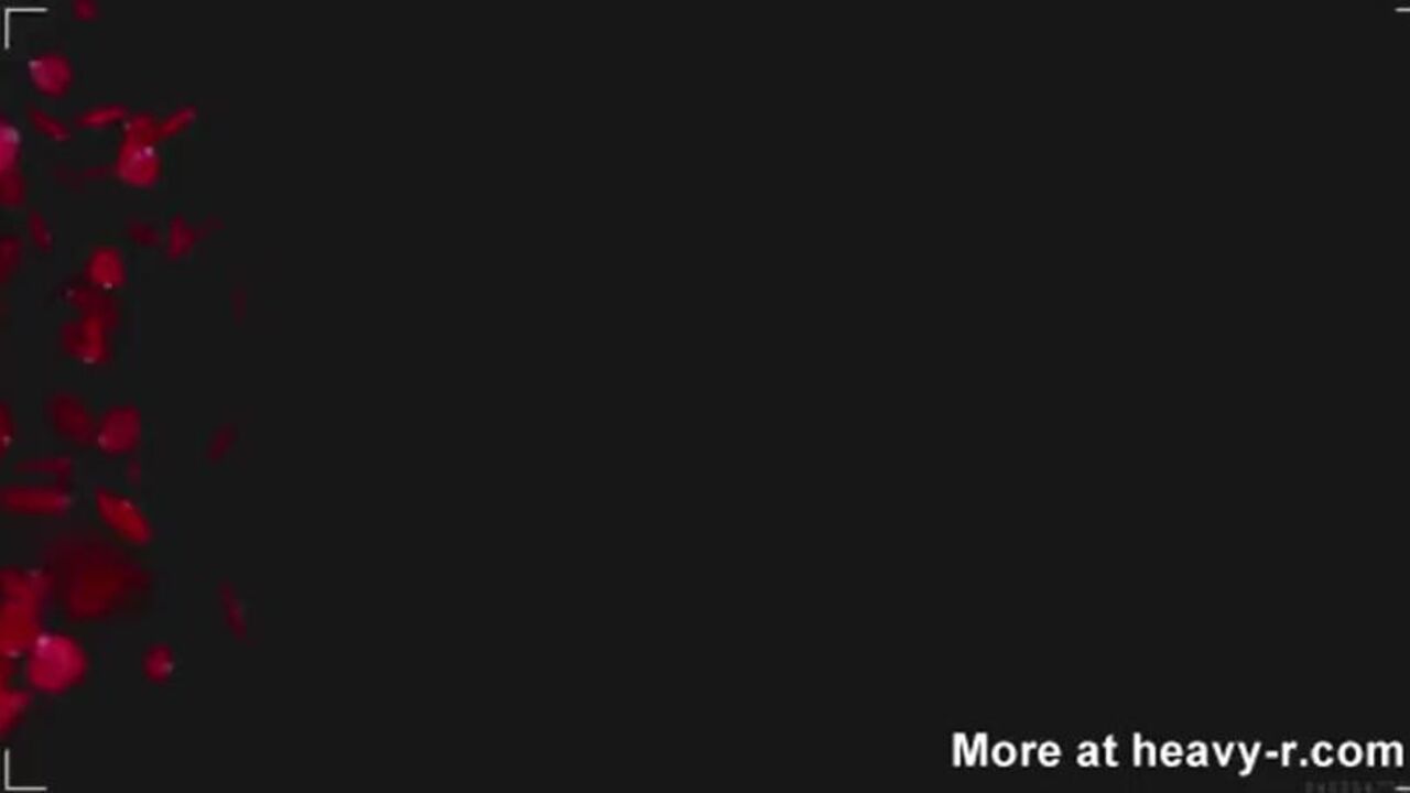 Watch this steamy dinner with a delicious scat explosion!