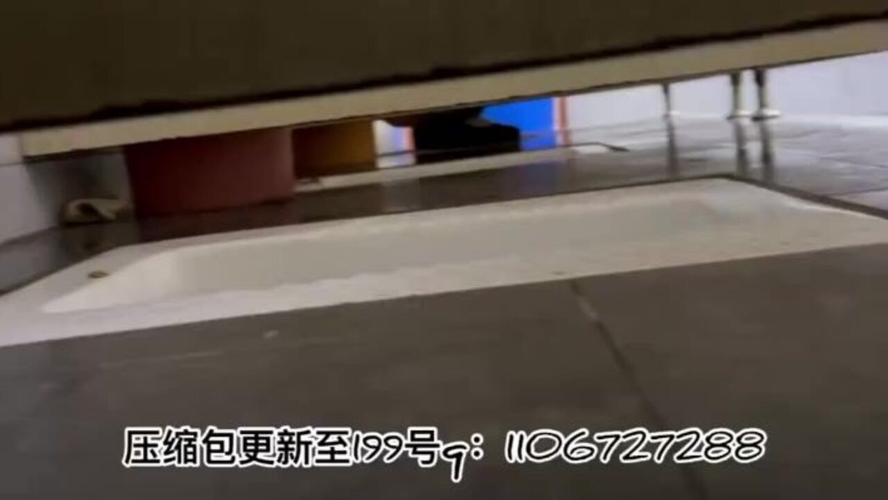 Watch these Chinese babes get their faces splattered in toilet scat 11