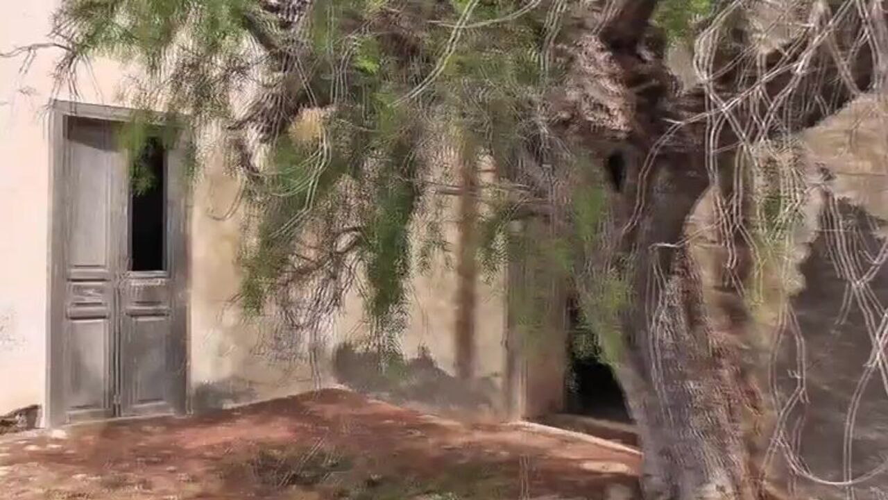 MiaRoxxx gets her pussy and asshole filled with her own warm pee