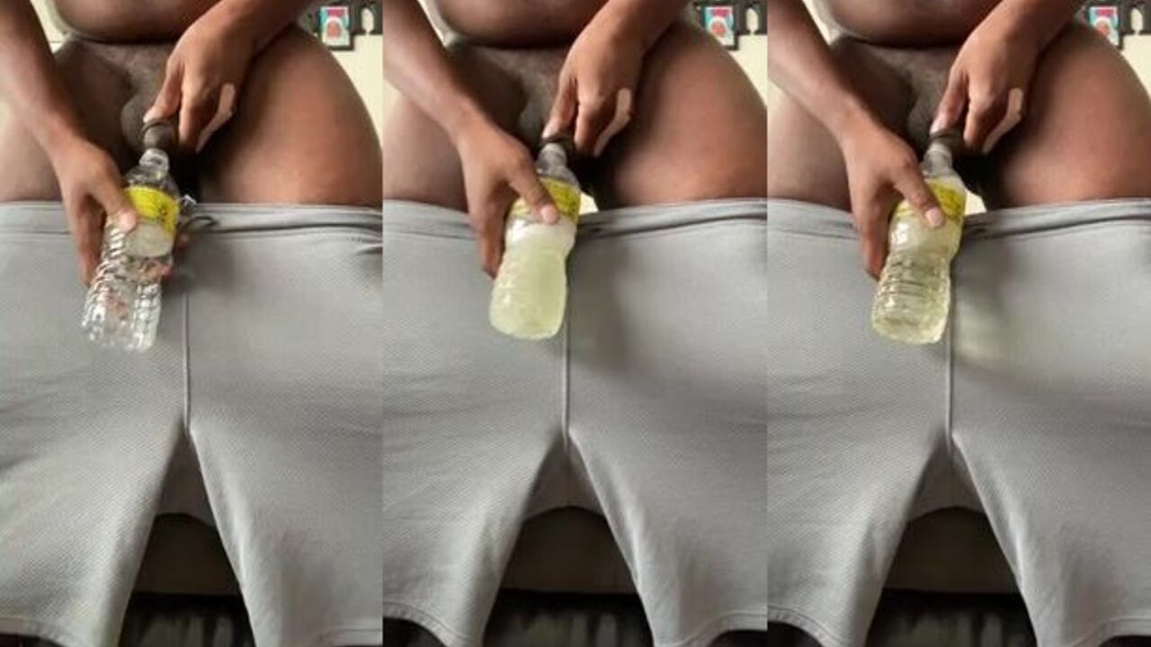 Watch BlackNastiess get a wet surprise in her gaming room - Scat-Puke-Piss-Ect