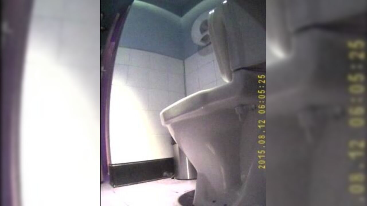 Watch this kinky slut scat and get pounded in her scat fetish video