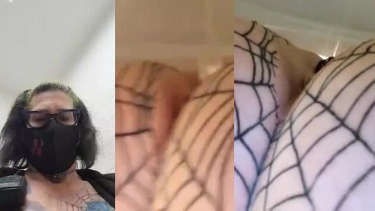 Watch these kinky scat videos of women getting off in a variety of ways