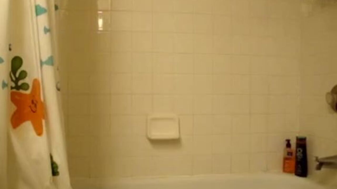 Amateur bathtub slave gets scat-smeared and shits in tub like a pro