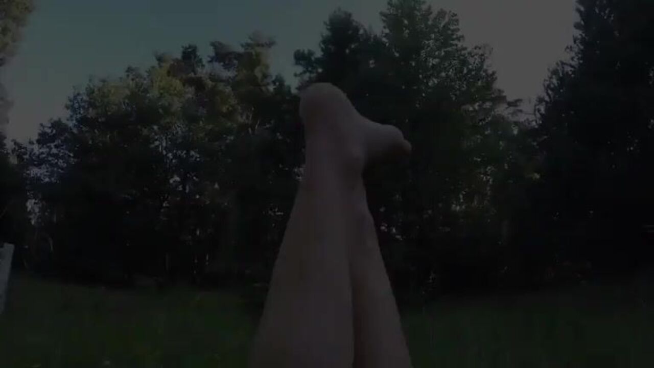 Watch these big-ass scat babes get their butts dumped in a wild dumpster video