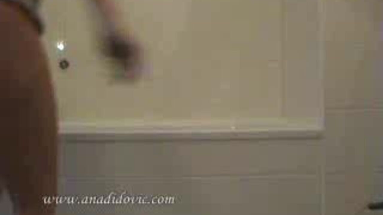 Ana Didovic014 gets her filthy scat video scatmed and splattered with pee