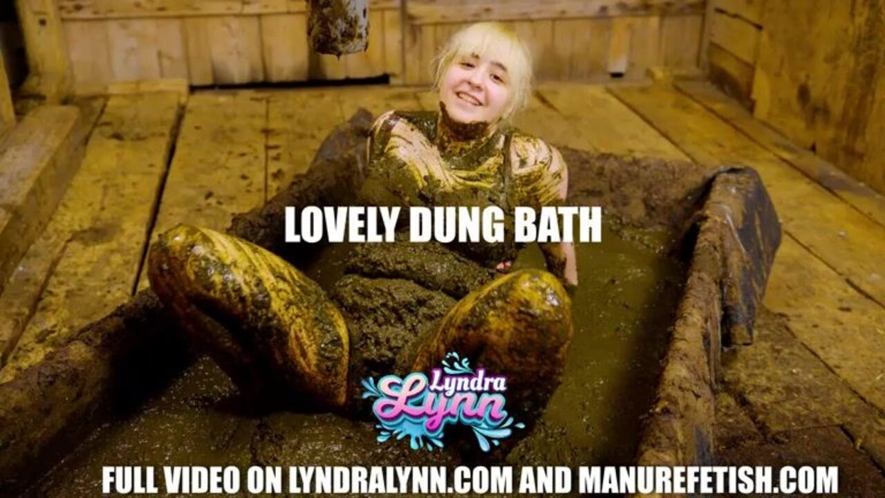 Lovely Dung Bath indulges in peeing in hot pants and scatting like a pro