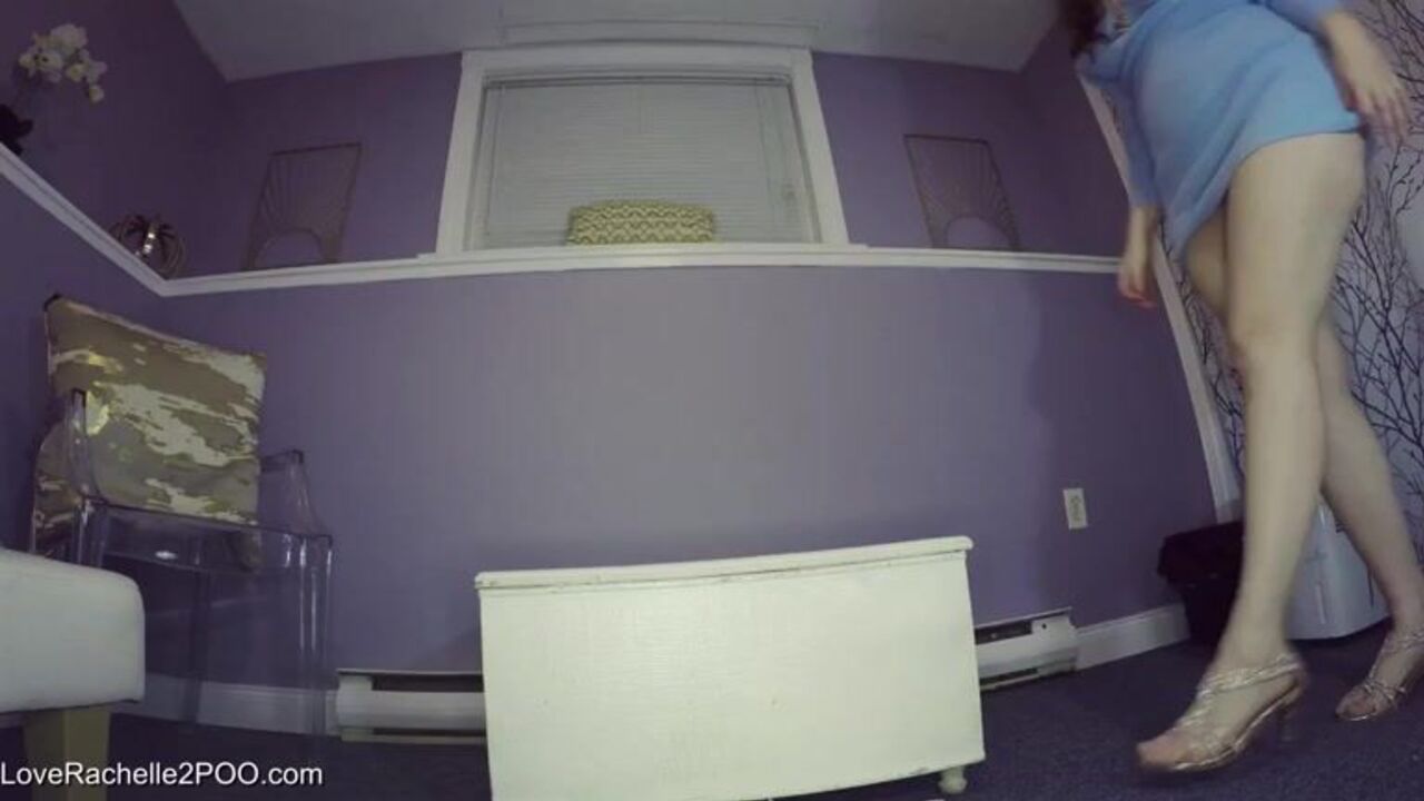 Watch this filthy porno with a scatty babe getting her feet sprayed with piss