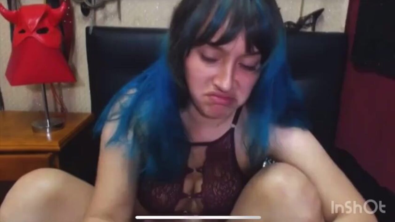 Elle, the filthy mouth, gobbles up every drop of scat in this filthy video