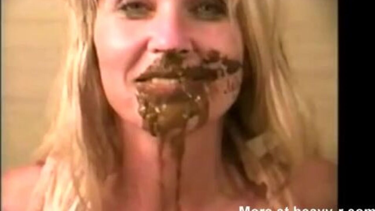 Watch these scat-loving sluts get their pussies off in this poop porn video
