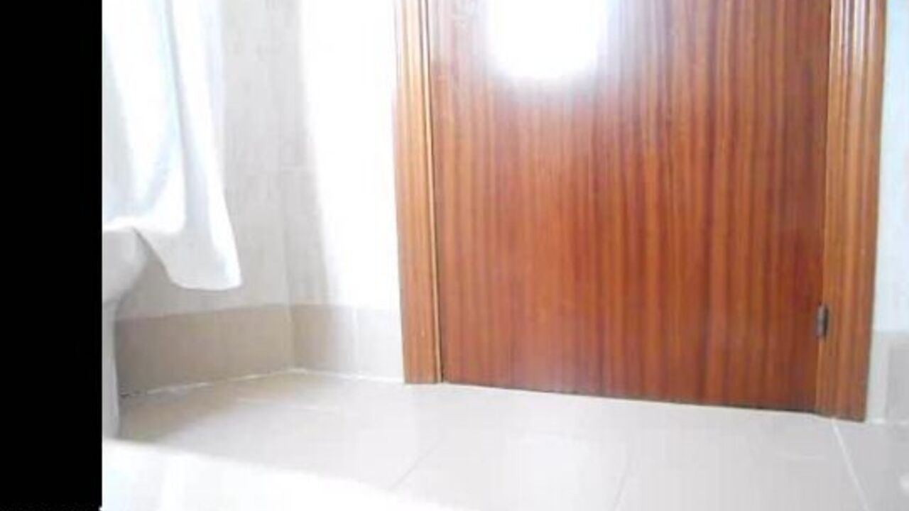 Watch this kinky scat porn video with a panty-pomping slut