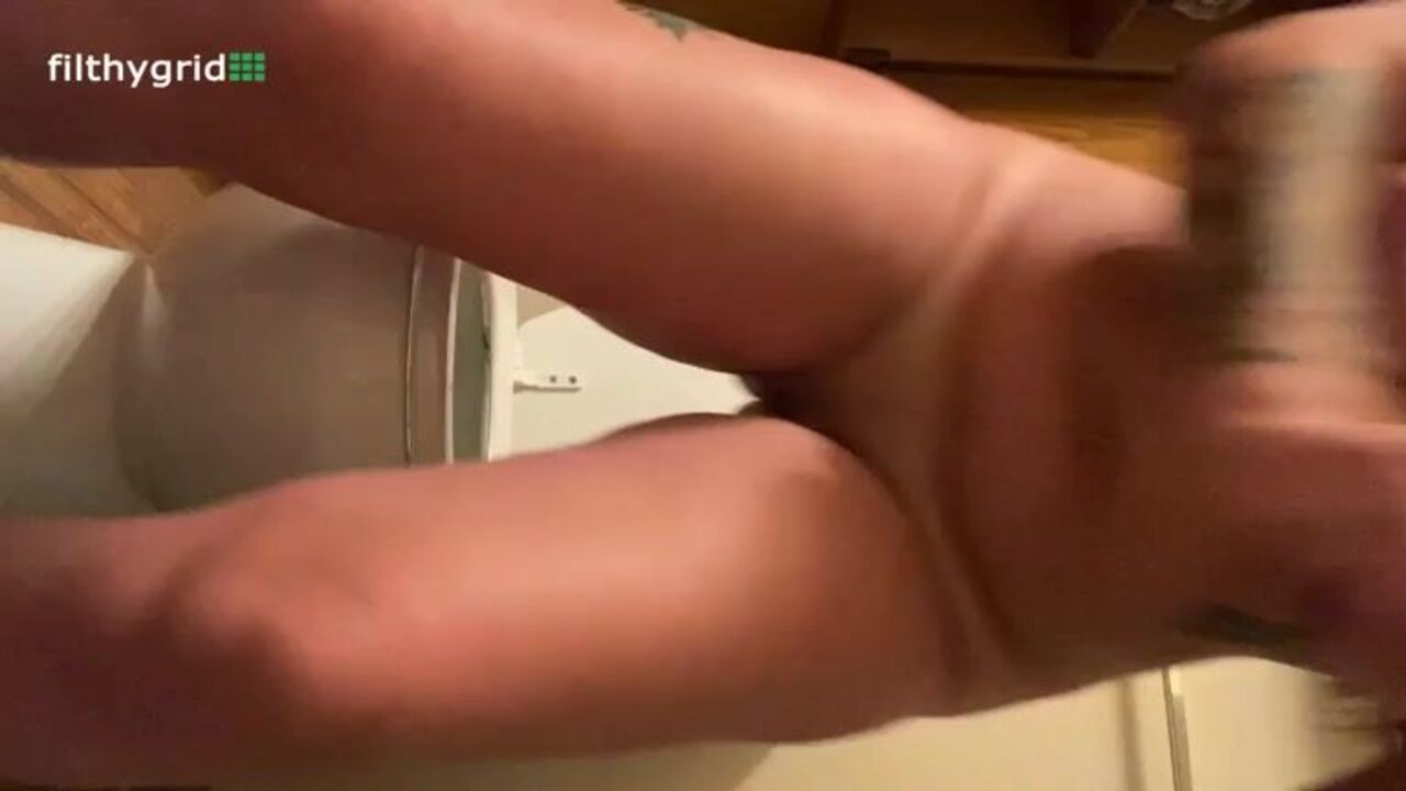 Watch this slutty babe get her scat stuffed and her face splattered with cum