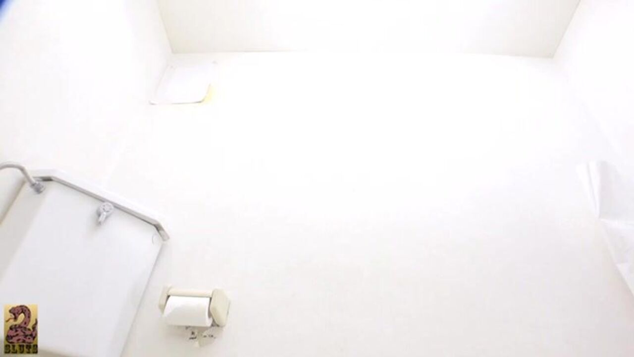 Watch this Japanese slut LOUD FART with her big booty getting scat like a slutty slut!