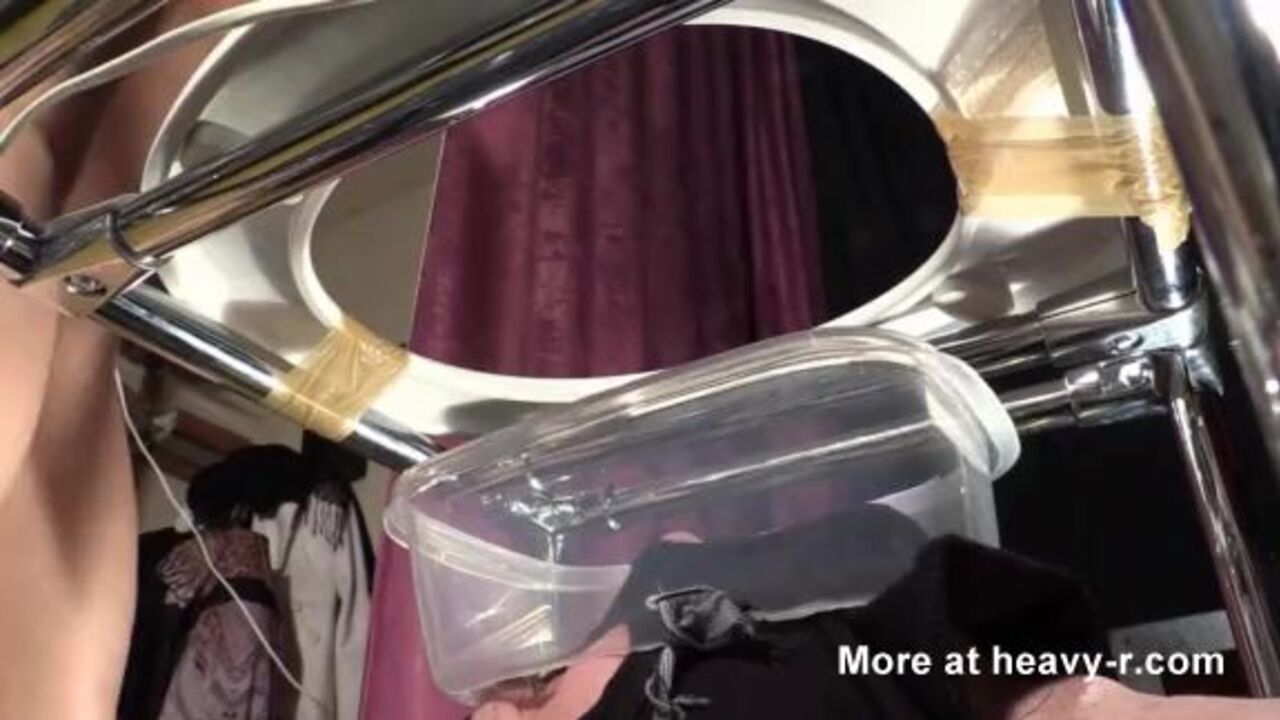 Watch Lady's scat-filled mouth get filled with fresh air while she shits in the toilet