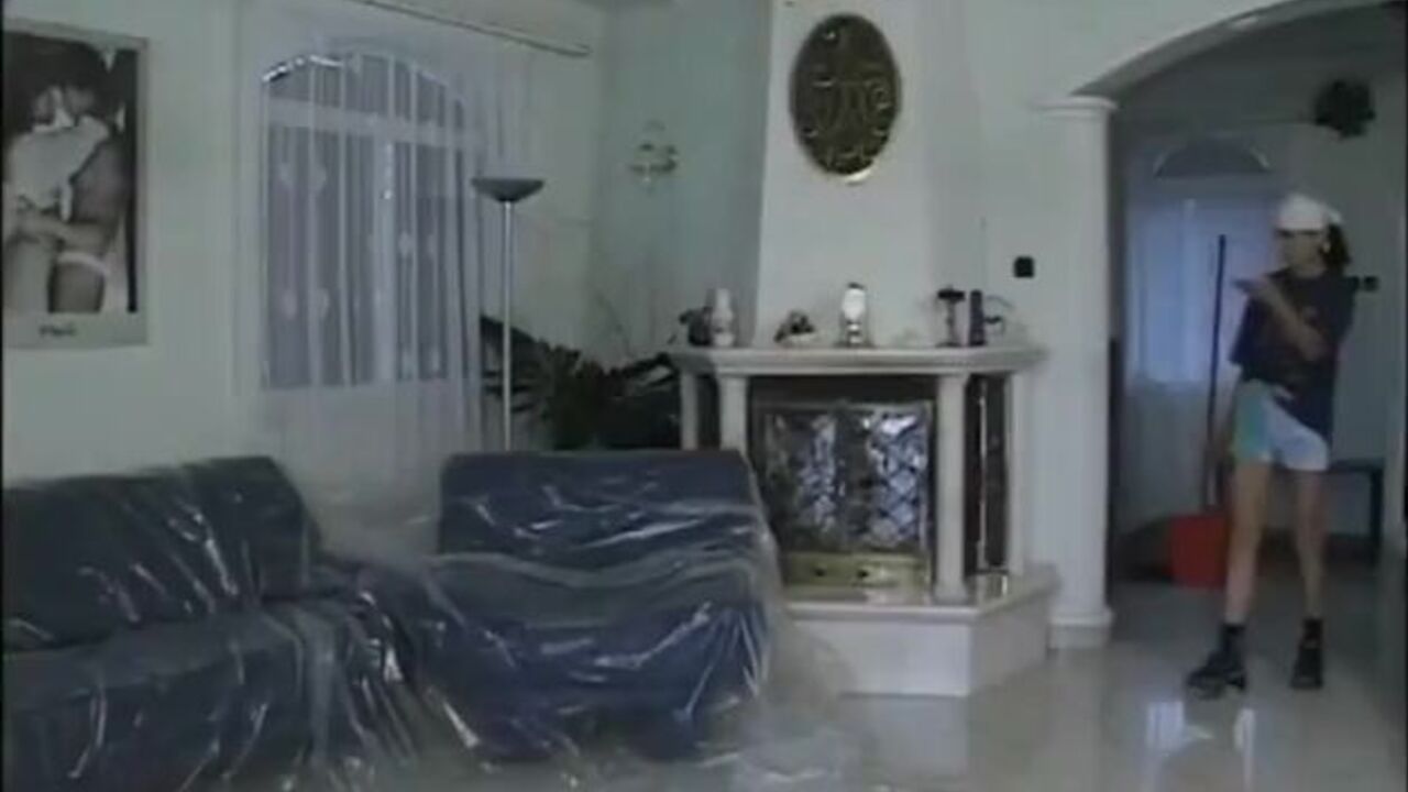 Watch this skinny slut scat & smeared with her own jizz