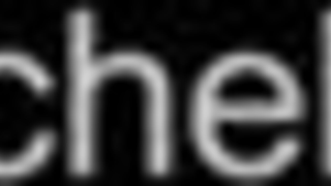 Slave devours all the scat in this scat porn video, including the baker's cakes!