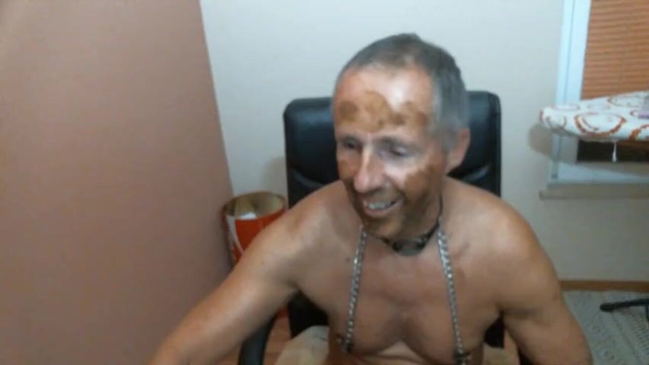 Olibrius71 goes extreme with kaviar and scat eating