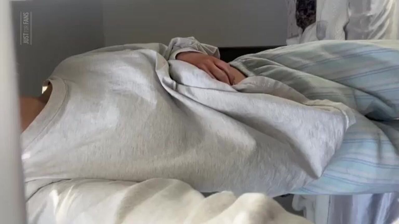 Watch this dirty slut scat in her panties & get off on the idea of being a scat slave