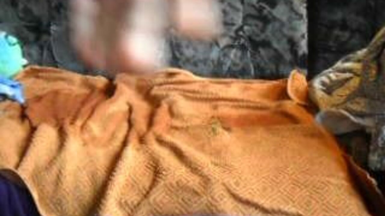 Watch this kinky scat slut get off with her favorite dildo in this wild scat porn video