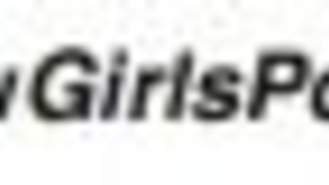 Kamryn Kylee3 gets her scat off with a hot scat video