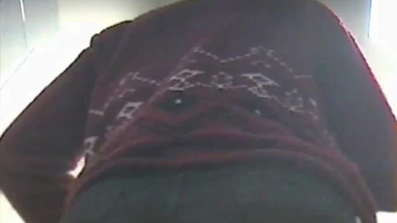 Watch this chubby slut get off on webcam - On shittytube