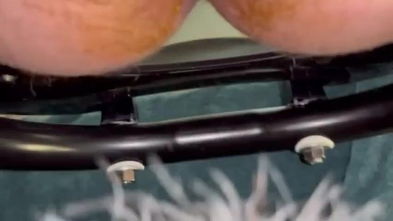 I'll show you how to properly use the toilet - Full scat porn and filthy raunch!