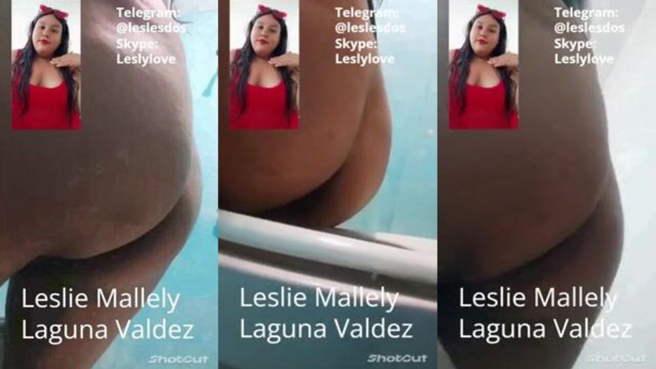 Watch Leslie's dirty scat play in this scat porn video