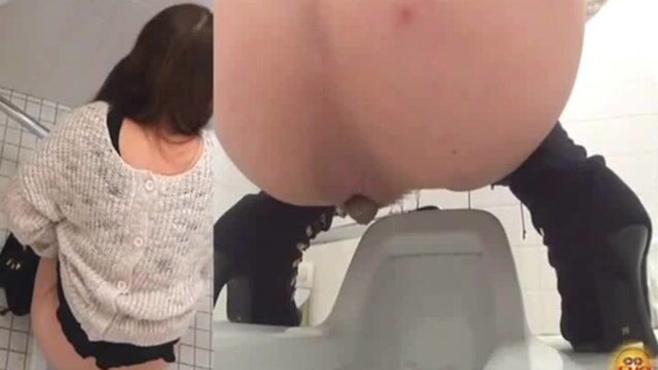 Watch the compilation of Japanese girls getting off in the toilet, from scat to scatporn.