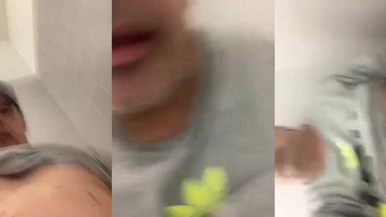 Watch this filthy toilet porn video with a kinky twist