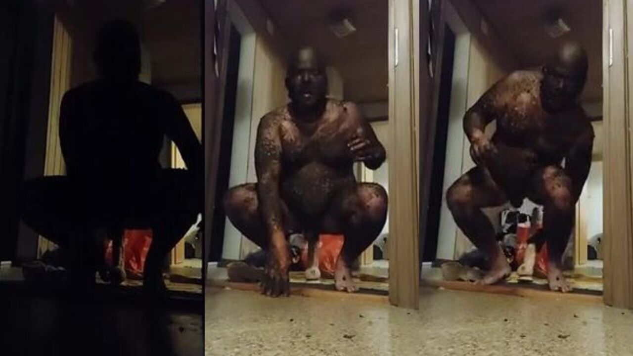 Hot scat action on MONDAY night with a smeared-up gape fest!