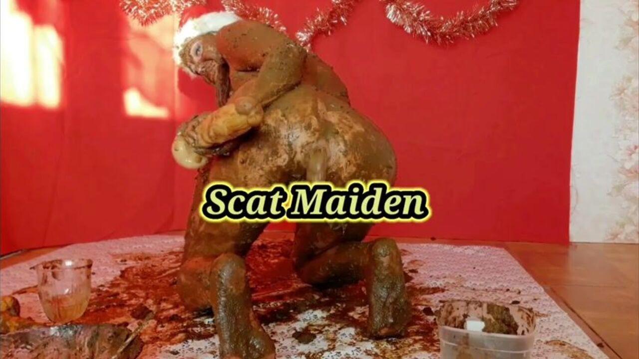 Lina's first time in the scat - smearing, puking and eating it all up!