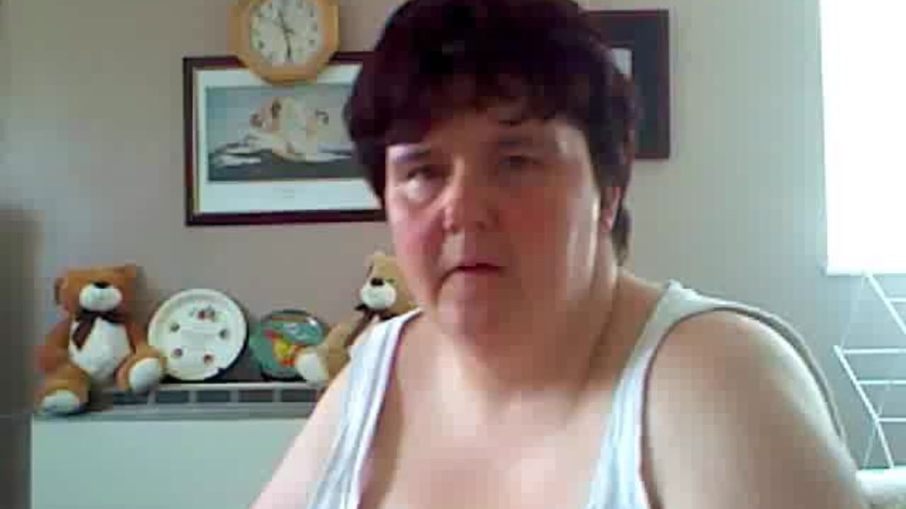 Watch this filthy old lady get her scat sucked and filled with her own jizz