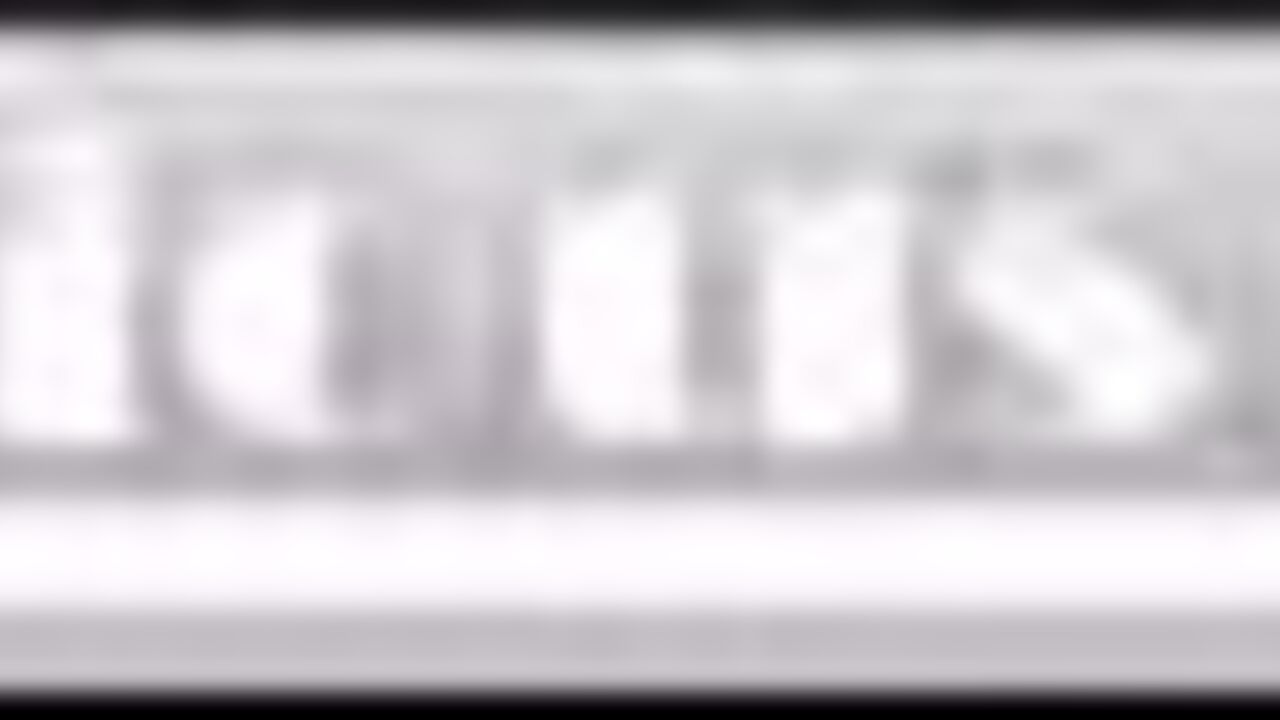 Hot scat porn videos: Beach Blowout, scat slave getting her pussy drilled and face splattered