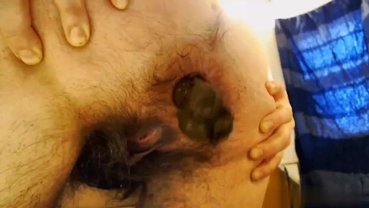 Watch these kinky scat girls get off on their own filth and share their secrets