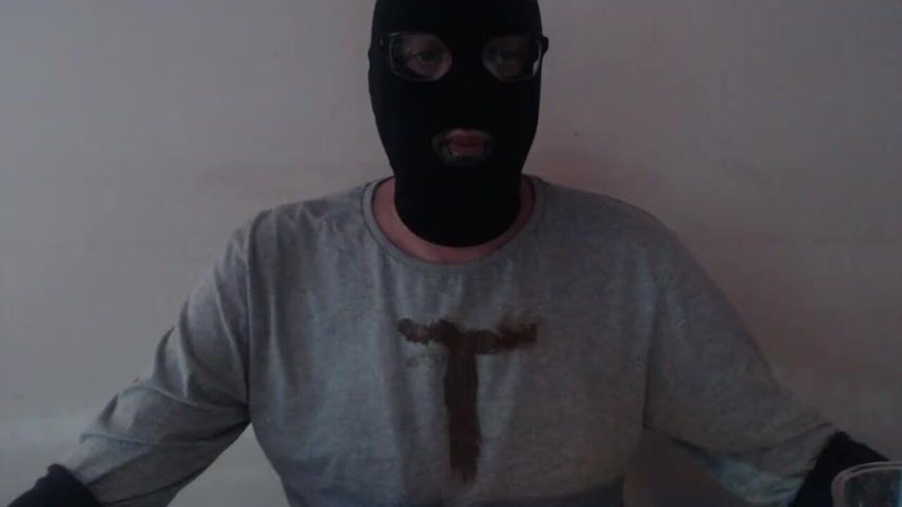 Watch me pee all over the place in my human toilet