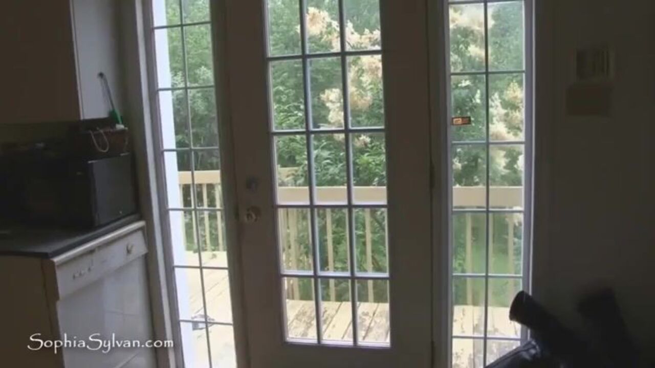 Full video of the scatporn of a slave girl who loves to be scatted