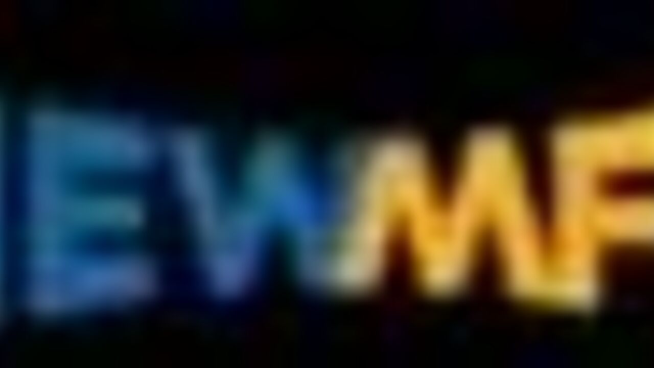 Watch me scat my leggings while I bitch and moan in this newMFX video