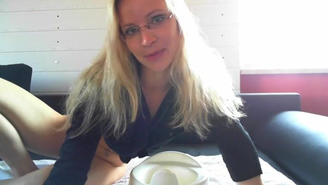 Watch these filthy sluts scat and get off in this scat porn video