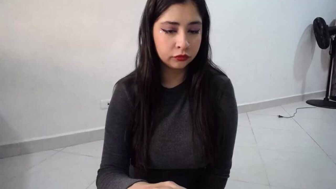 Mistress Stacy's scat fetish video: poop porn, shitting, and scatting for your viewing pleasure.