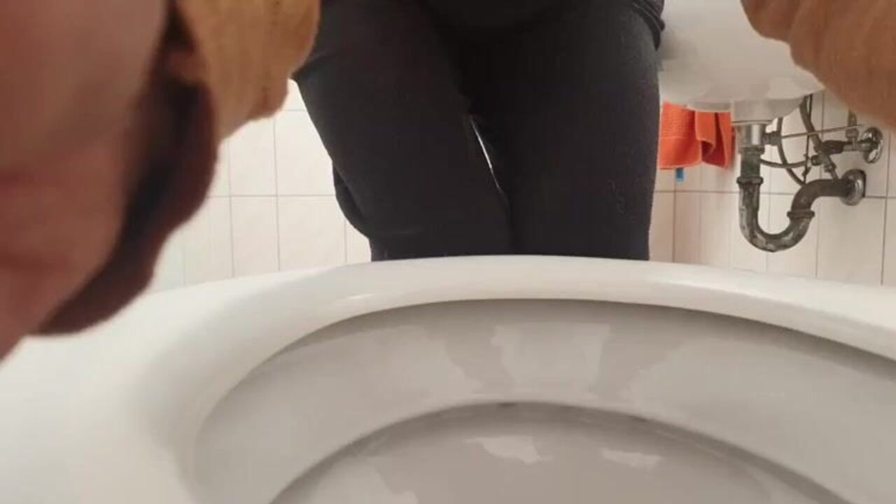 Watch these kinky women get their cachos and butts filled with filth